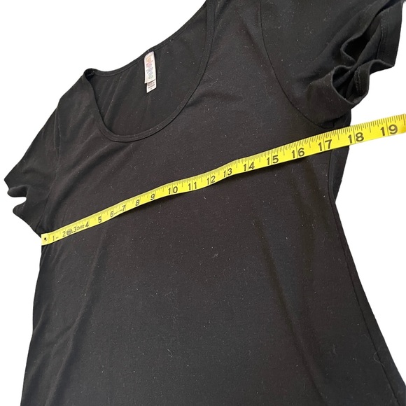 LuLa Roe Perfect Tee - Picture 3 of 4